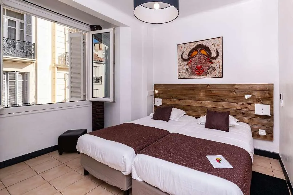 Celenya Hotel Тулон