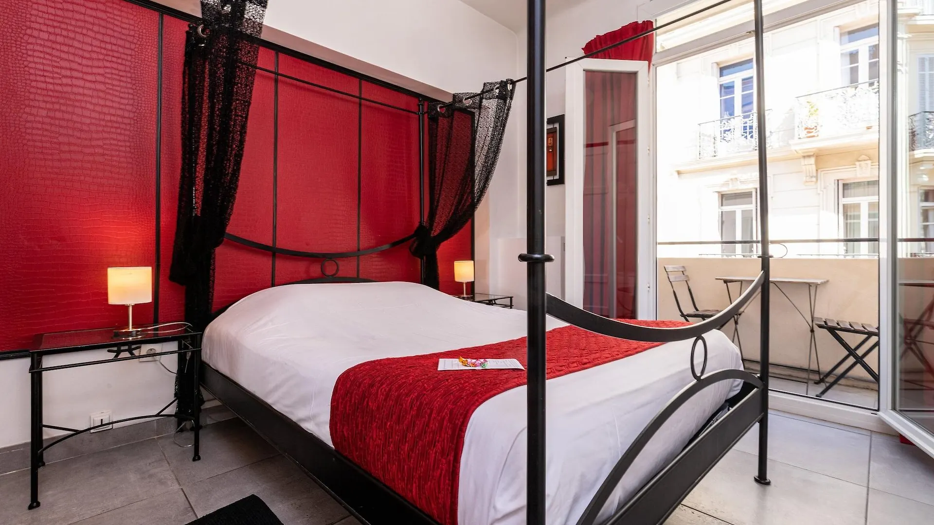 Celenya Hotel Тулон Франция