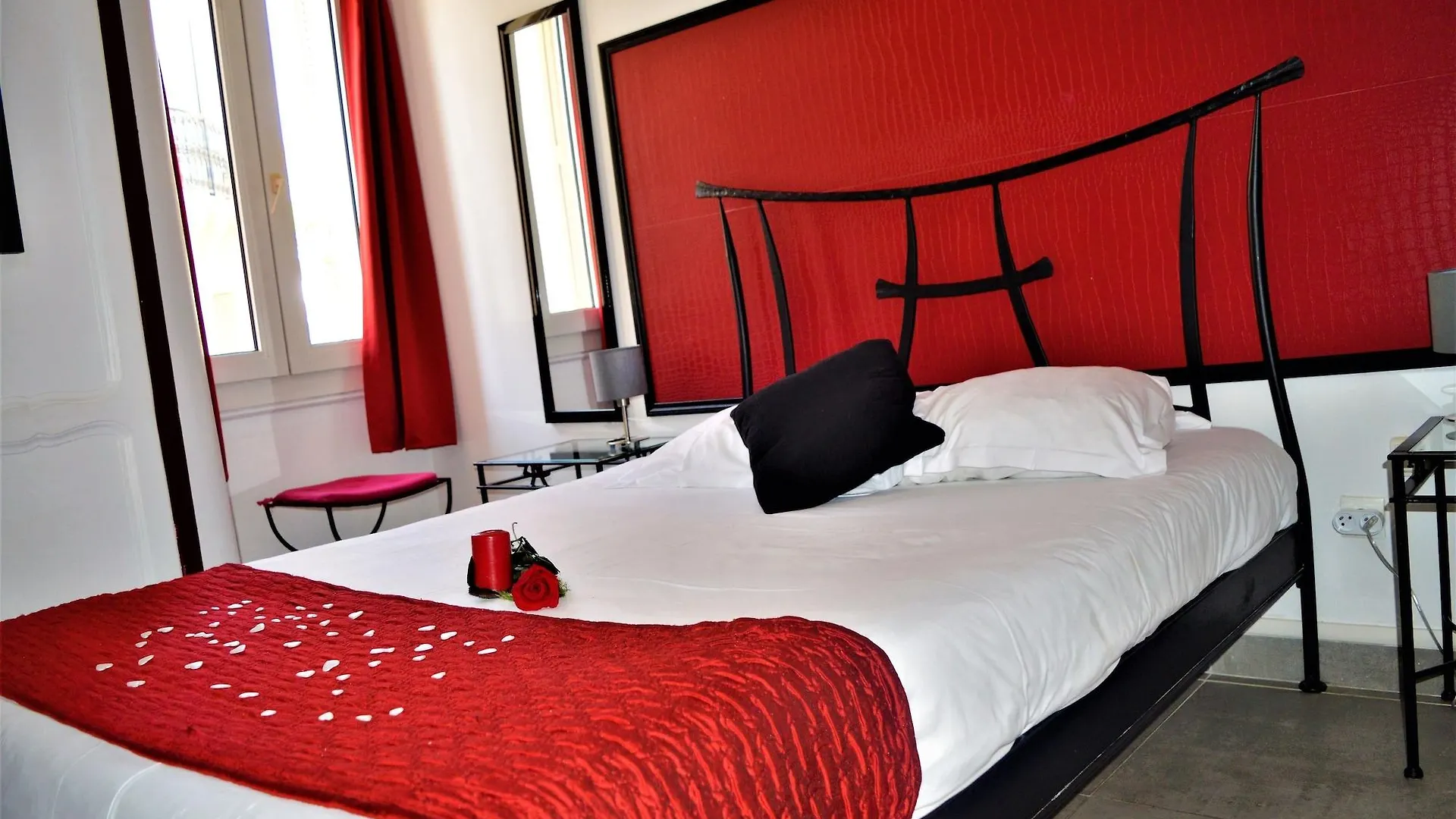Celenya Hotel Тулон