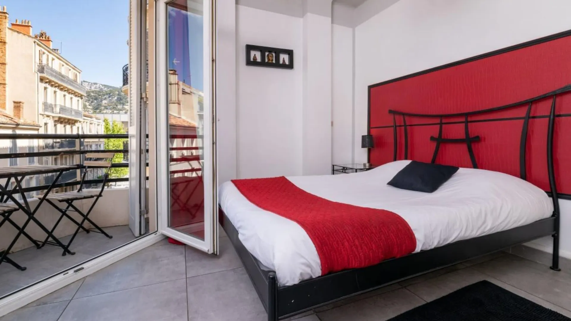 Celenya Hotel Тулон