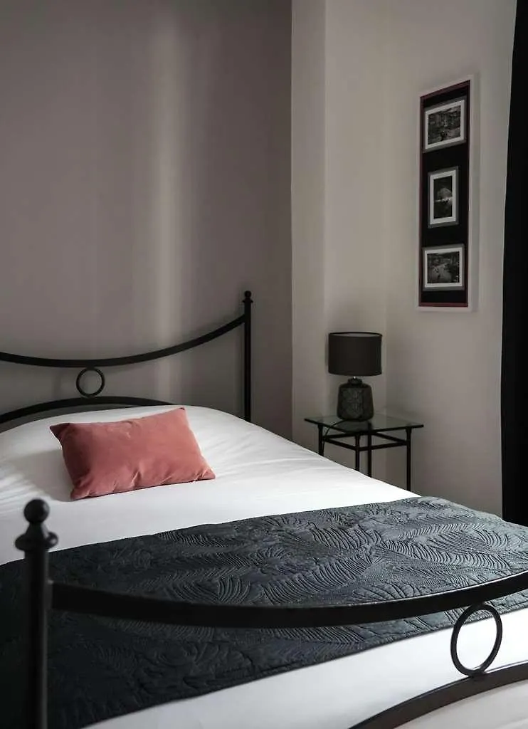 Celenya Hotel Тулон 2*,  Франция