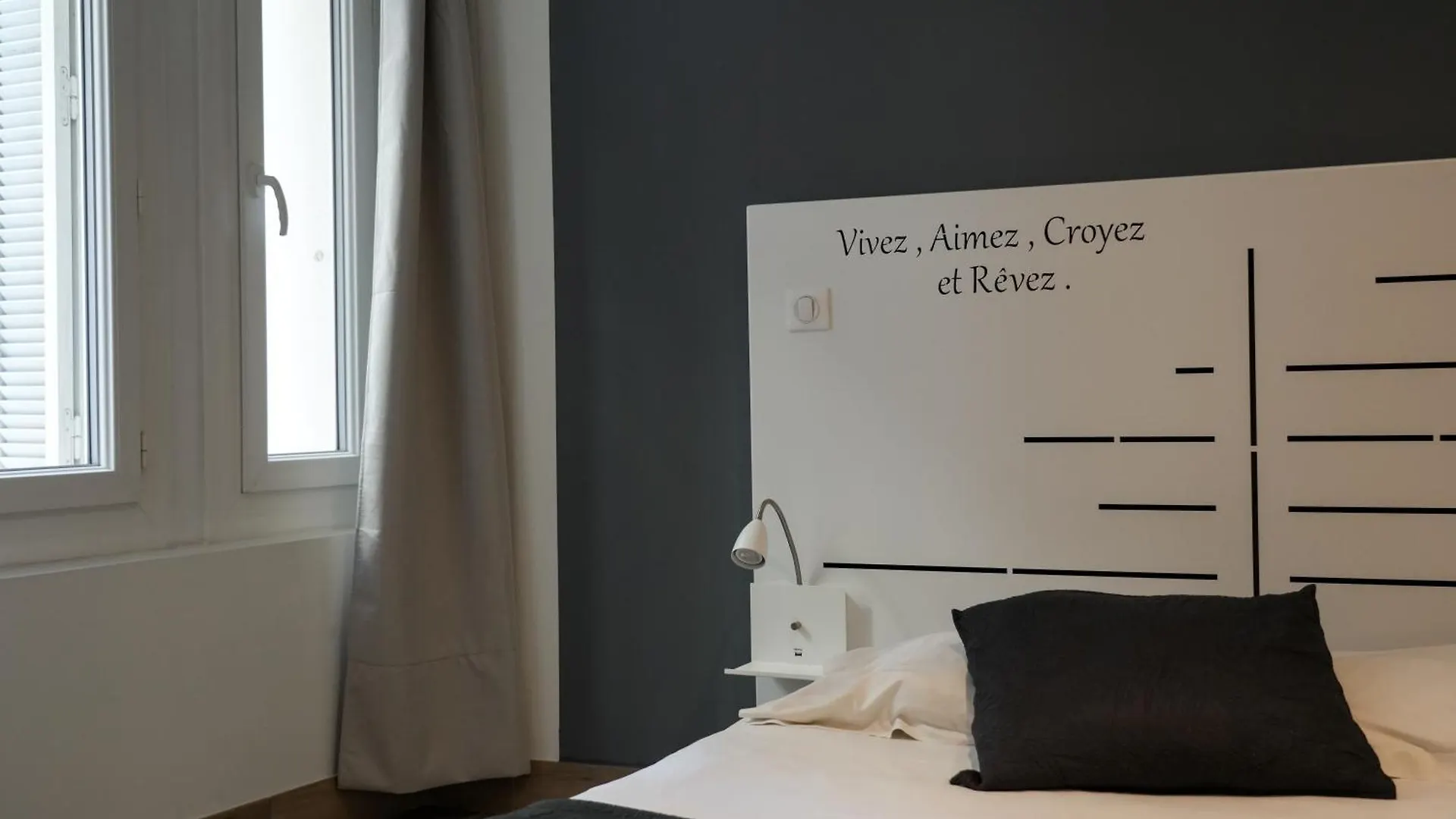 Celenya Hotel Тулон