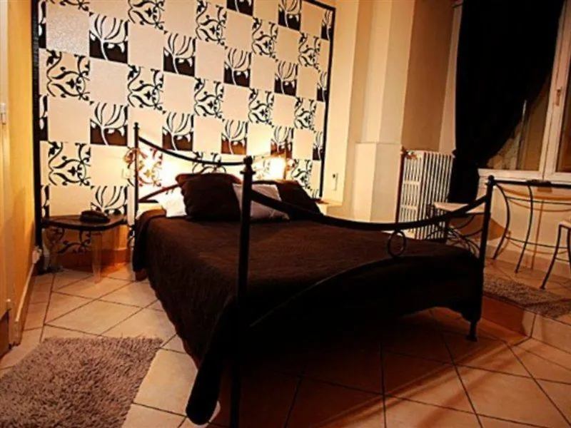 **  Celenya Hotel Тулон Франция